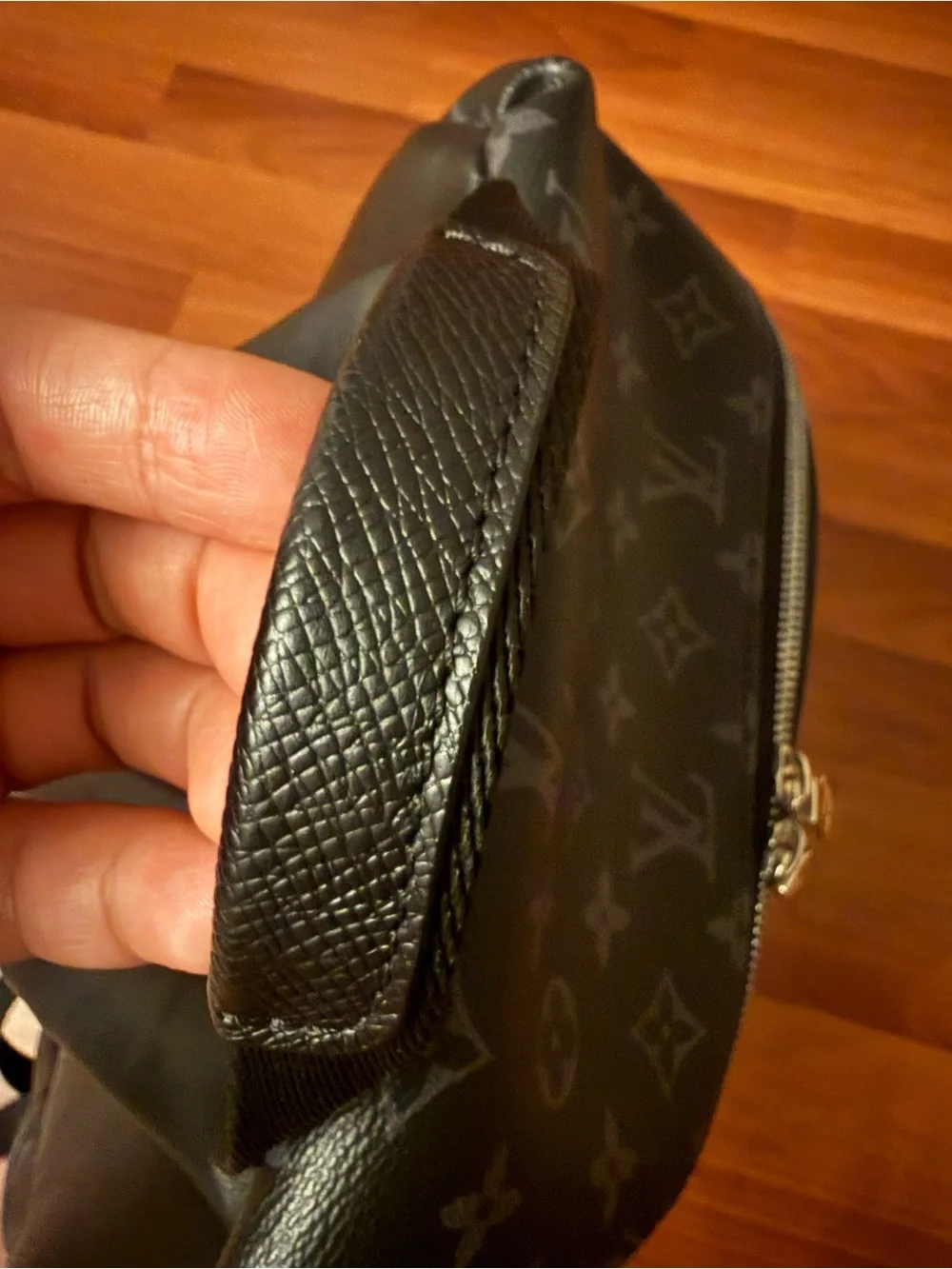 Louis Vuitton elegant louis